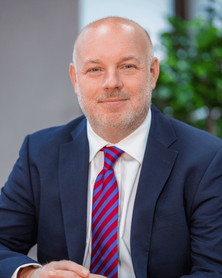 Headshot of Stephen Taylor